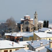 Scorcio innevato - Foto Caliaro Luigino