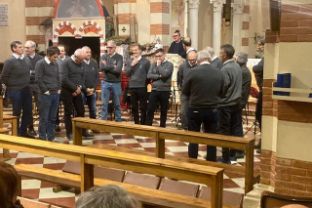 f069d93e-c97d-42a1-833d-dfb8524992a1